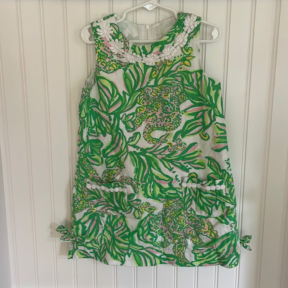 EUC Girls Size 6 Lilly Pulitzer Shift dress. Print is Seeing Pink Elephants